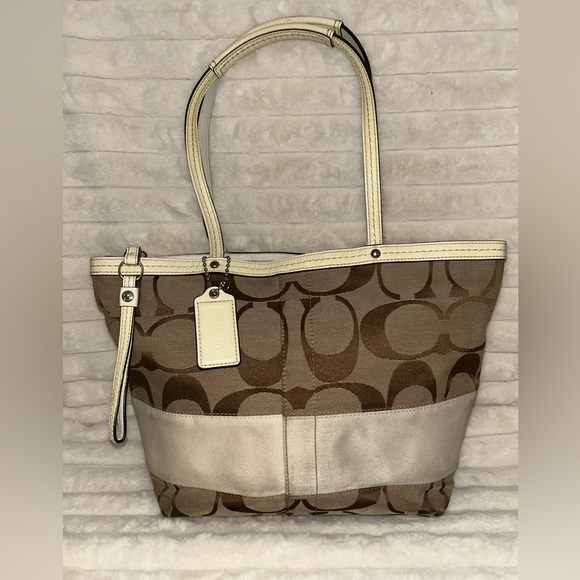 Coach Signature Brown and Cream Tote - Picture 1 of 9